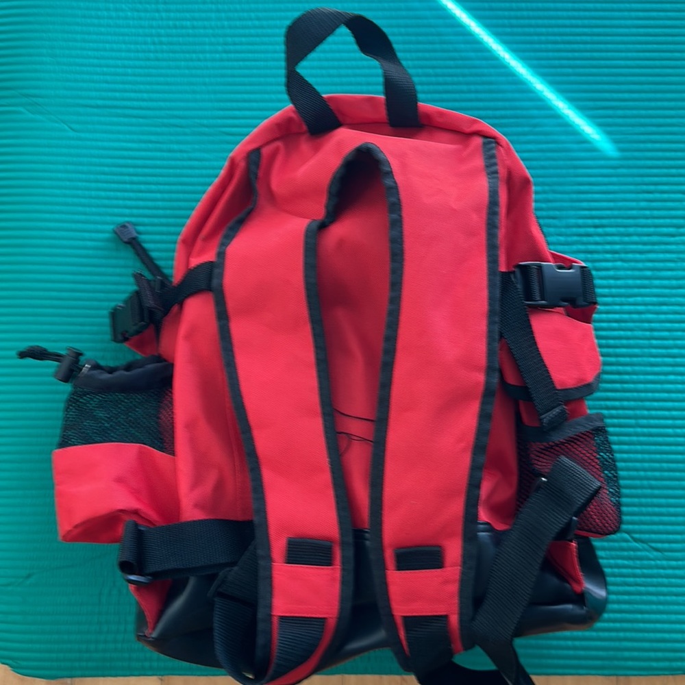 Backpack - Picture 3 of 7